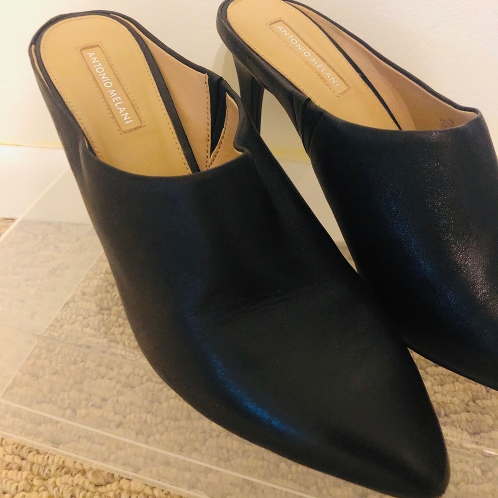 Antonio Melani Closed Toe Mule